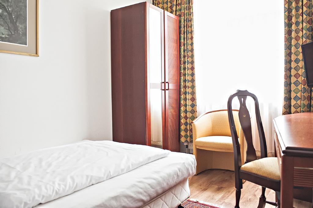 Ravel International Hotel Offenbach am Main Szoba fotó